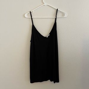 Black Old Navy tank